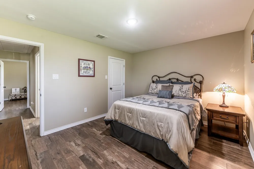 1916 Fm-247 Huntsville, TX 77320