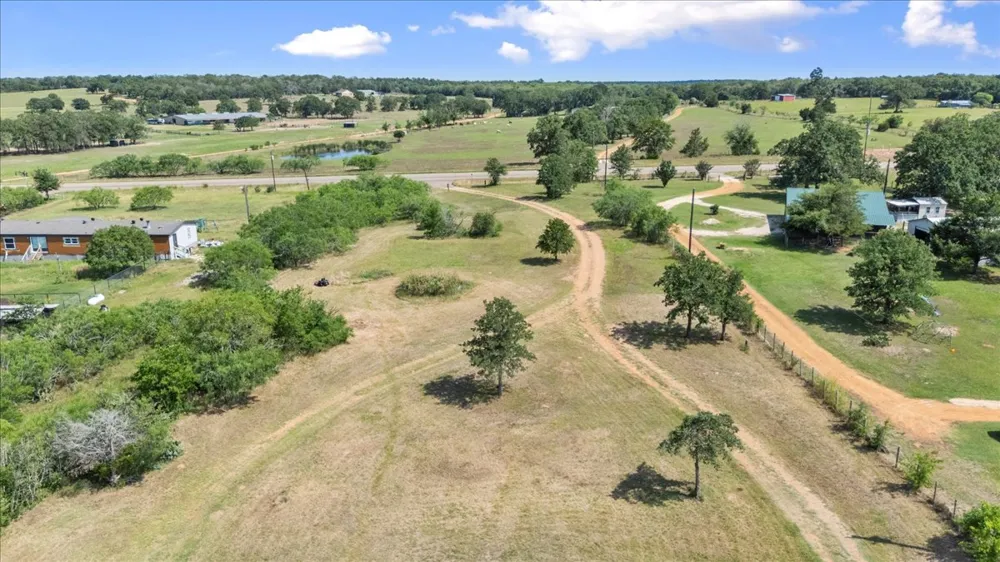 3848 S Highway 304 Rosanky, TX 78953