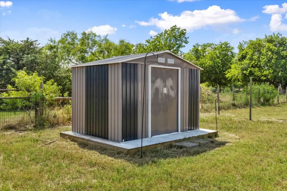3848 S Highway 304 Rosanky, TX 78953