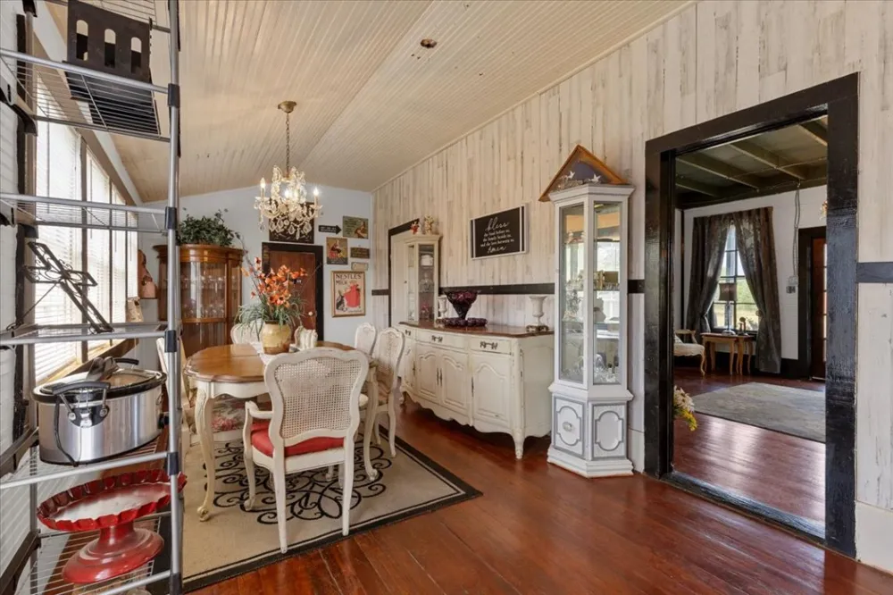 3848 S Highway 304 Rosanky, TX 78953