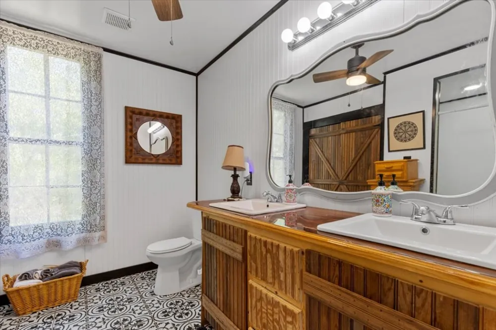 3848 S Highway 304 Rosanky, TX 78953