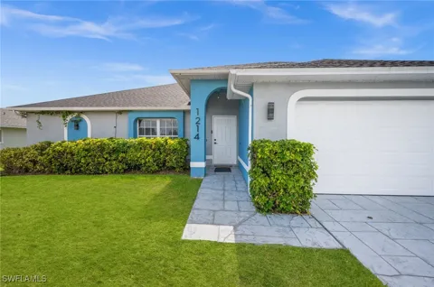 1214 SW Santa Barbara Place