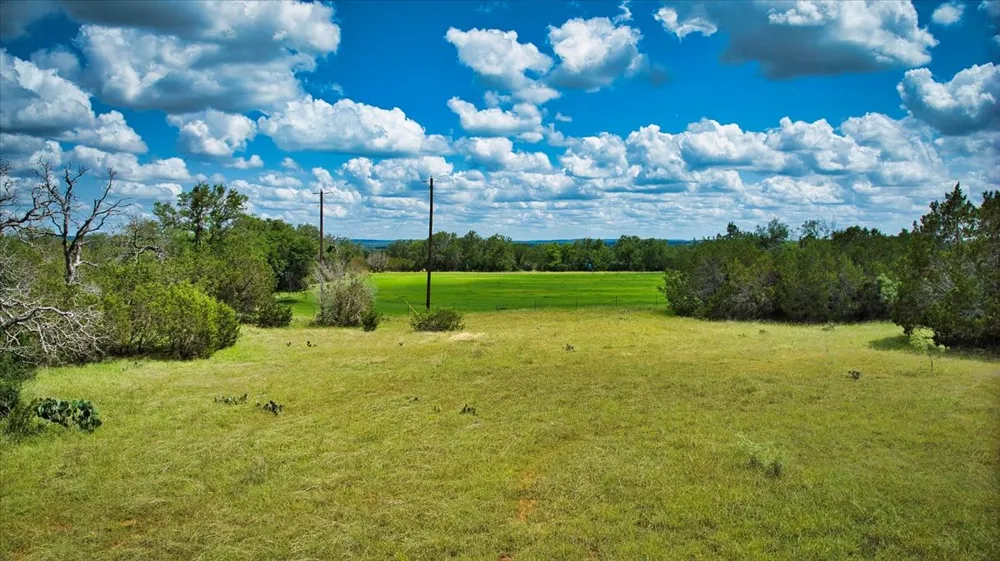 555 Summer Hill Lane Johnson City, TX 78636