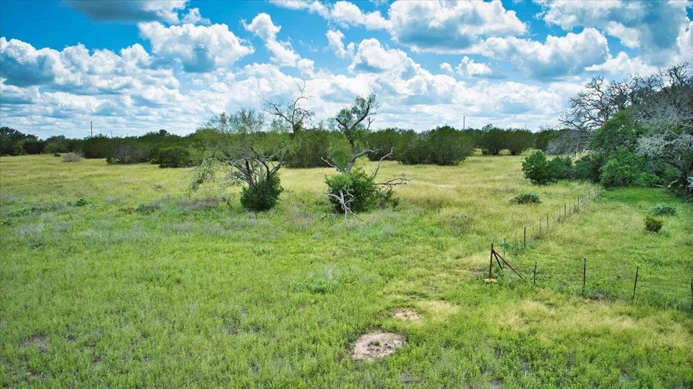 555 Summer Hill Lane Johnson City, TX 78636