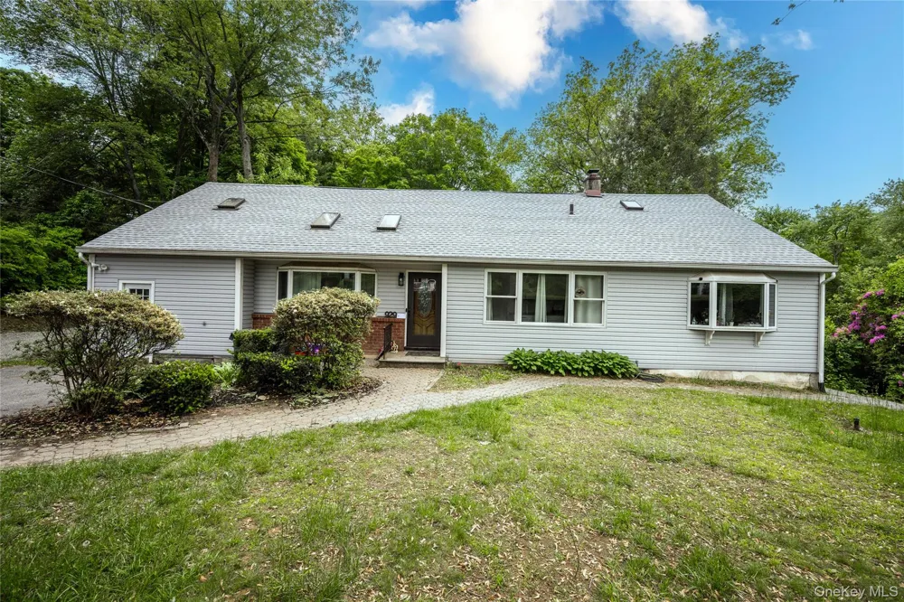 929 Fox Meadow Road Yorktown Heights, NY 10598