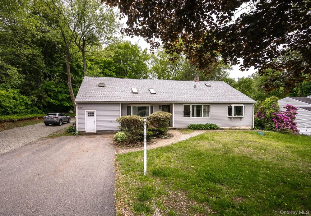 929 Fox Meadow Road Yorktown Heights, NY 10598