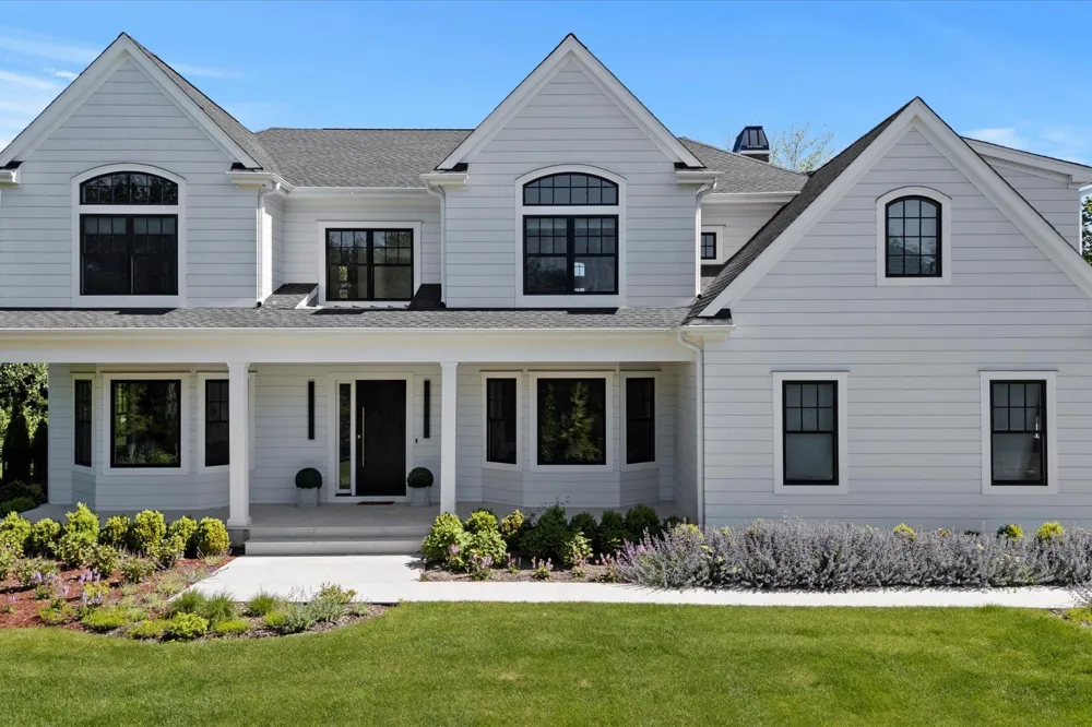 58 Country Club Drive Southampton, NY 11968