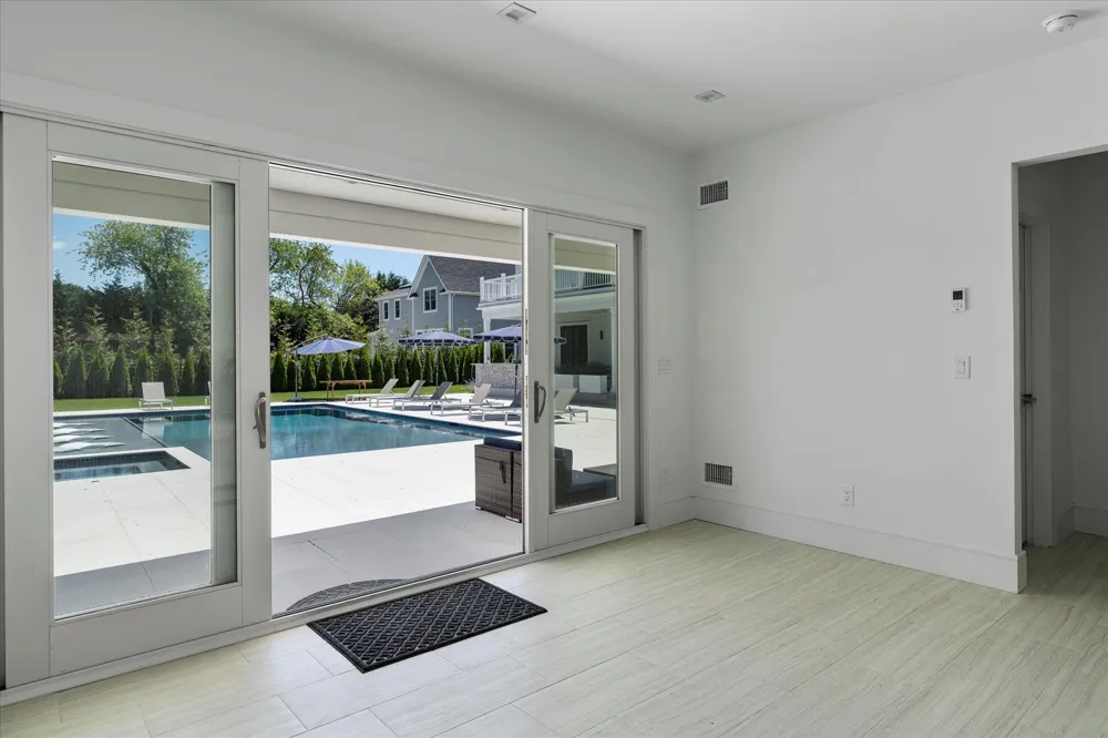 58 Country Club Drive Southampton, NY 11968