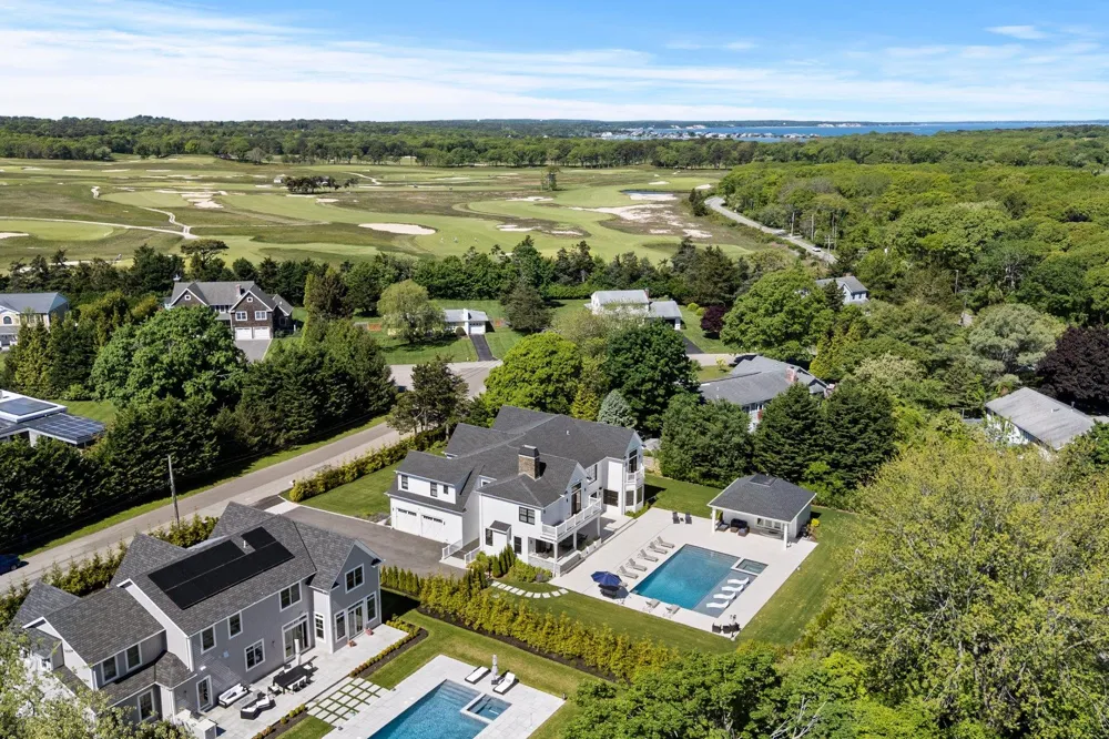 58 Country Club Drive Southampton, NY 11968