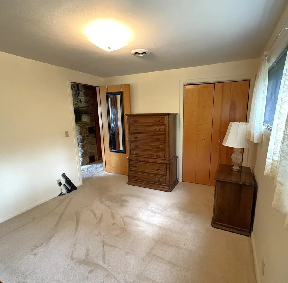 8921 US-31 Green Lake Township, MI 49637