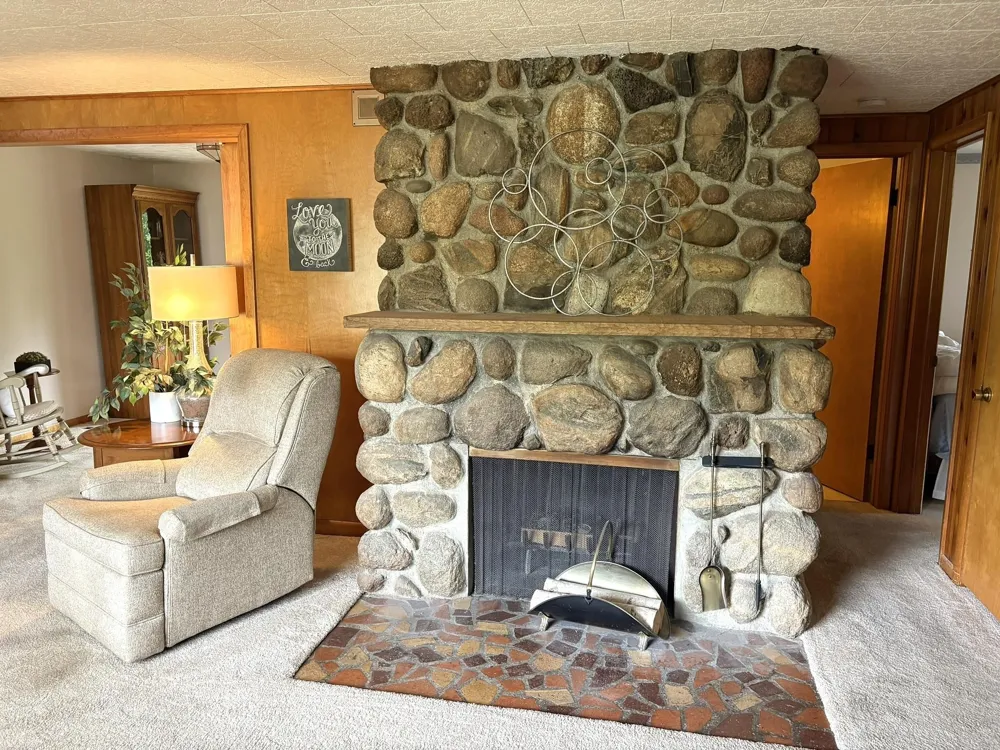 8921 US-31 Green Lake Township, MI 49637