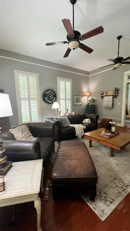 636 Franklin Street S La Grange, TX 78945