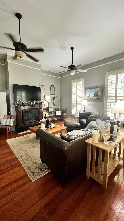 636 Franklin Street S La Grange, TX 78945