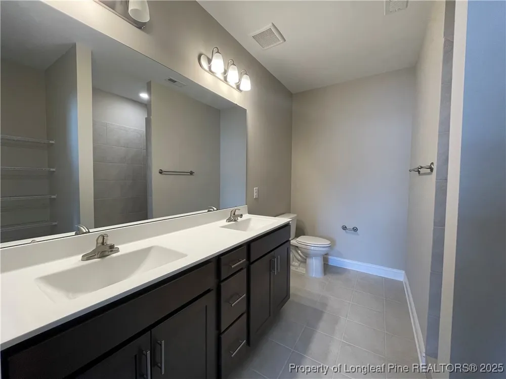 220 Gallery Drive #201 Spring Lake, NC 28390