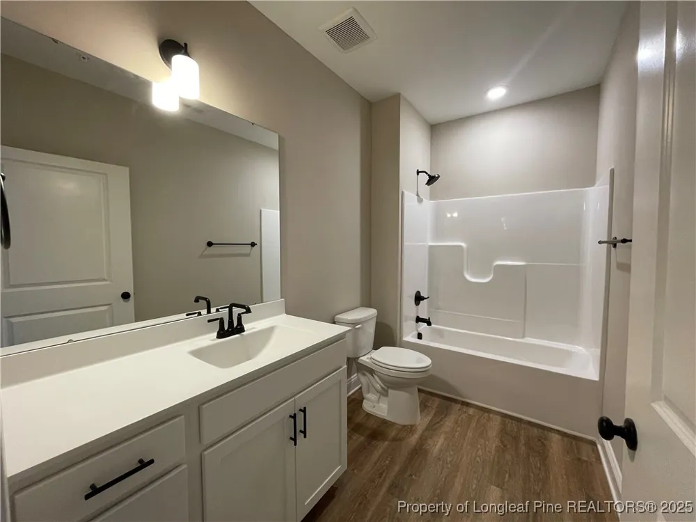 220 Gallery Drive #201 Spring Lake, NC 28390