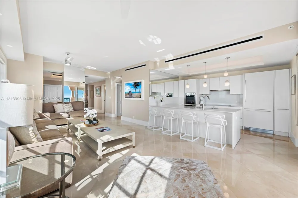 19253 Fisher Island Dr #19253 Miami Beach, FL 33109