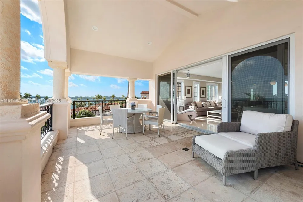 19253 Fisher Island Dr #19253 Miami Beach, FL 33109
