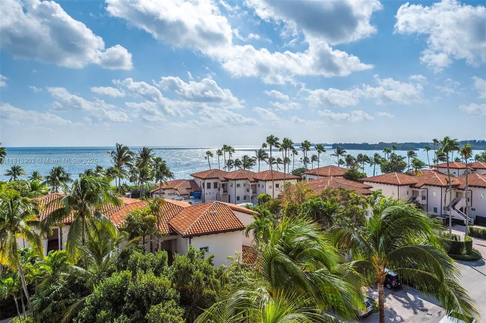 19253 Fisher Island Dr #19253 Miami Beach, FL 33109