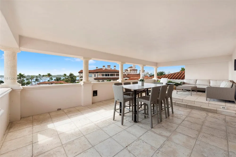 19253 Fisher Island Dr #19253 Miami Beach, FL 33109