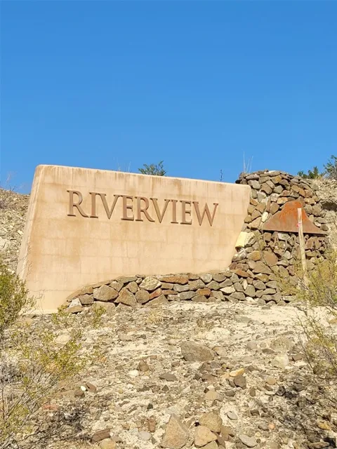 2 Riverview Drive