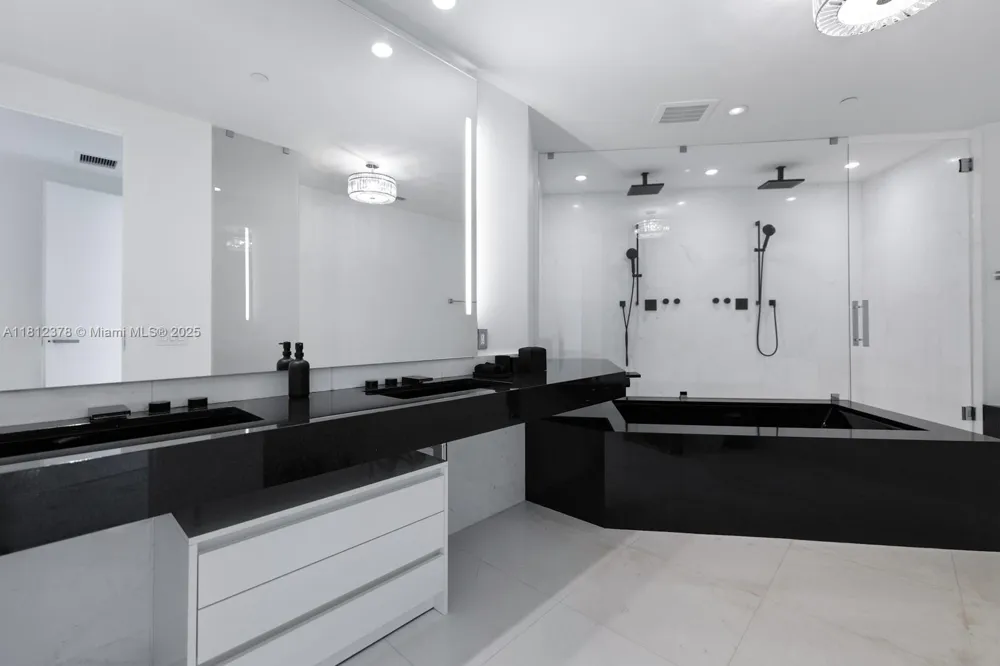 18555 Collins Ave #4603 Sunny Isles Beach, FL 33160
