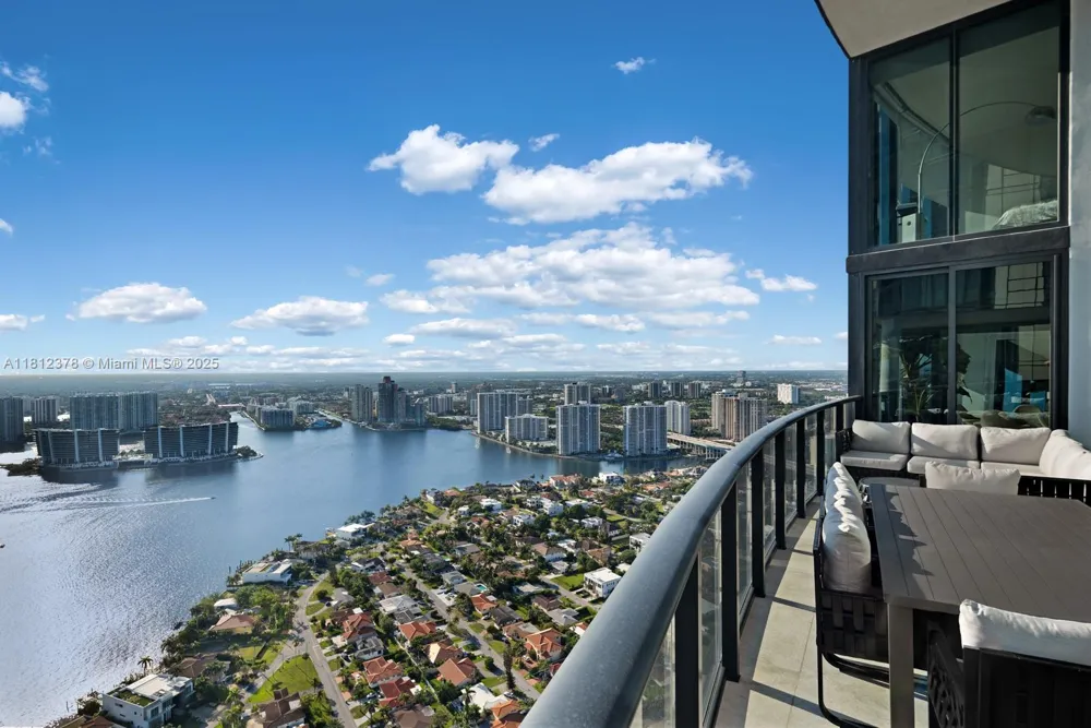18555 Collins Ave #4603 Sunny Isles Beach, FL 33160