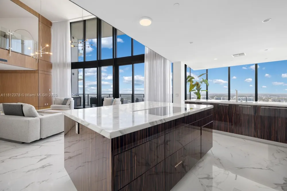18555 Collins Ave #4603 Sunny Isles Beach, FL 33160