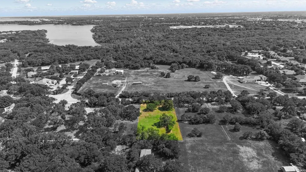 122 W Shady Shores Road Shady Shores, TX 76210