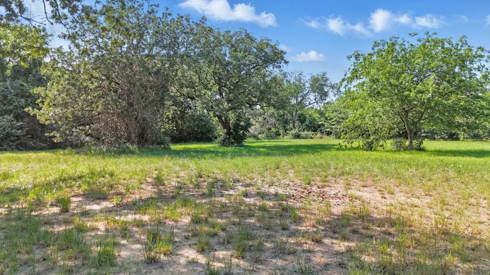 126 W Shady Shores Road Shady Shores, TX 76210