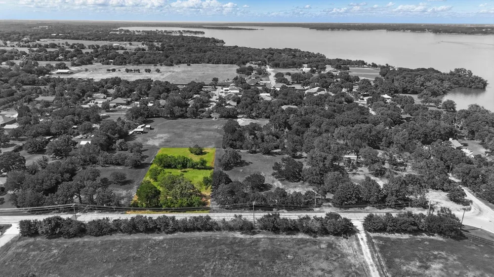 126 W Shady Shores Road Shady Shores, TX 76210