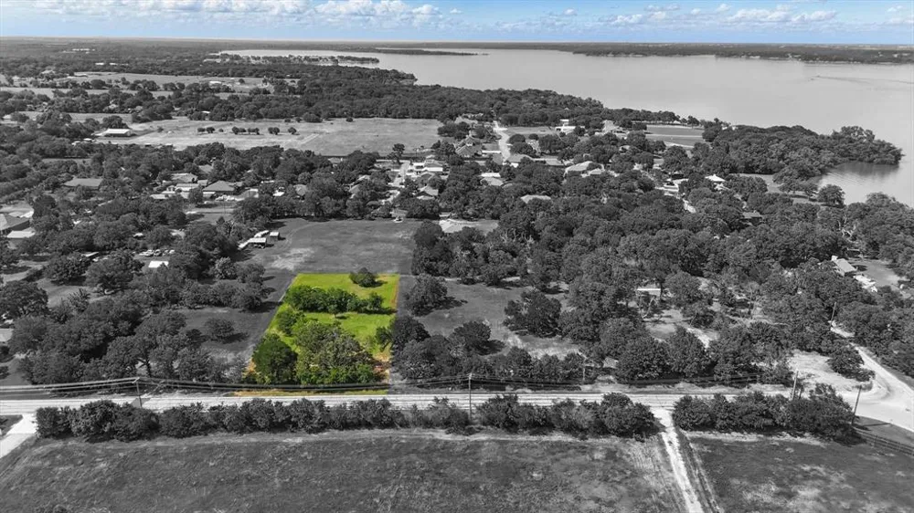 126 W Shady Shores Road Shady Shores, TX 76210