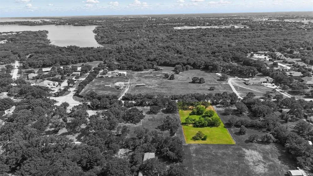 126 W Shady Shores Road Shady Shores, TX 76210