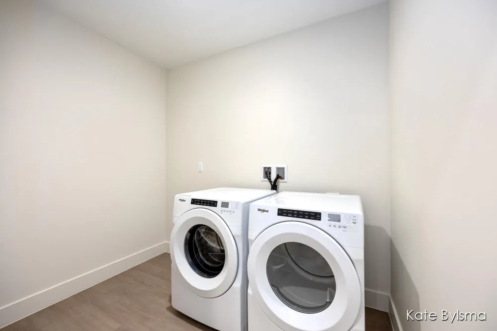 144 Oakes Street SW #1903 Grand Rapids, MI 49503