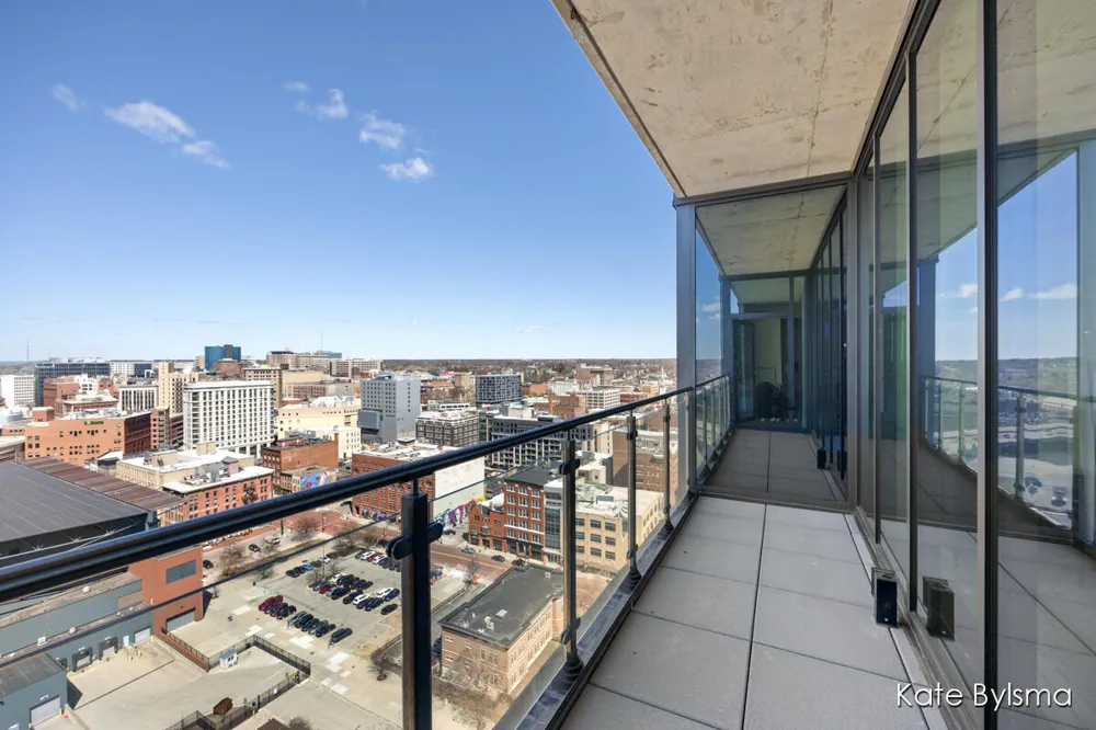 144 Oakes Street SW #1903 Grand Rapids, MI 49503