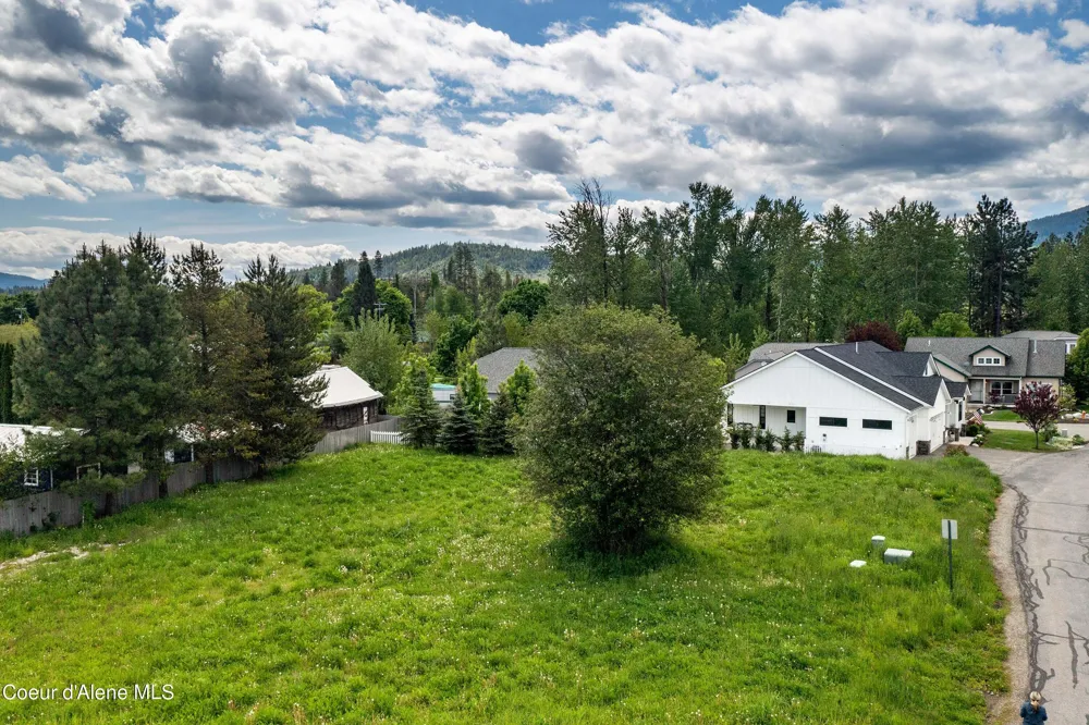 409 Becker Lane Dover, ID 83825