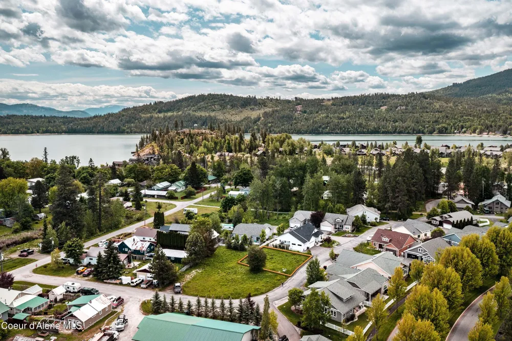 409 Becker Lane Dover, ID 83825