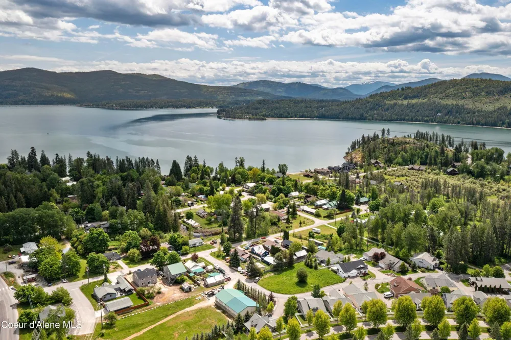 409 Becker Lane Dover, ID 83825