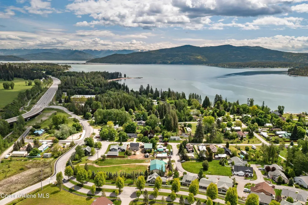 409 Becker Lane Dover, ID 83825