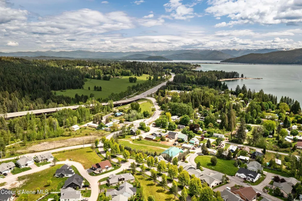 409 Becker Lane Dover, ID 83825