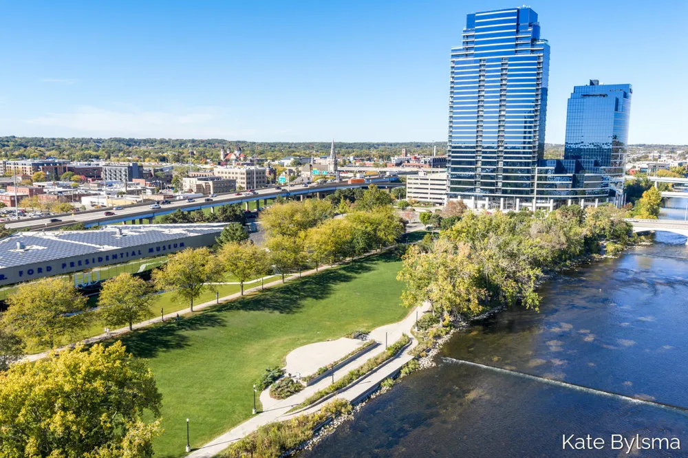 144 Oakes Street SW #2203 Grand Rapids, MI 49503