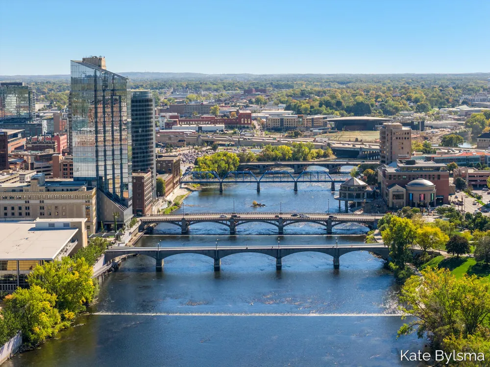 144 Oakes Street SW #2203 Grand Rapids, MI 49503