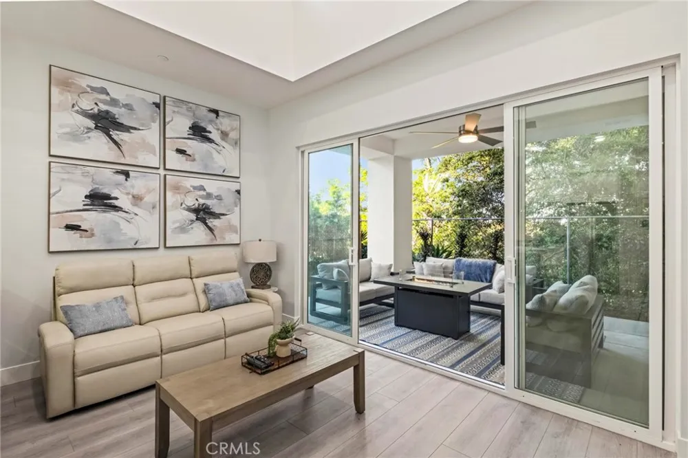 2217 Estribo Drive Rolling Hills Estates, CA 90274