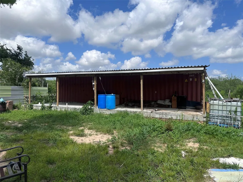 3615 Austin Lane Freeport, TX 77541