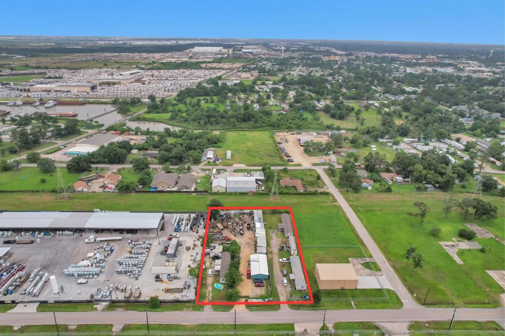 908 Lakeside Drive Channelview, TX 77530