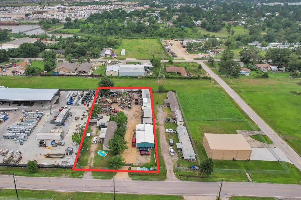 908 Lakeside Drive Channelview, TX 77530