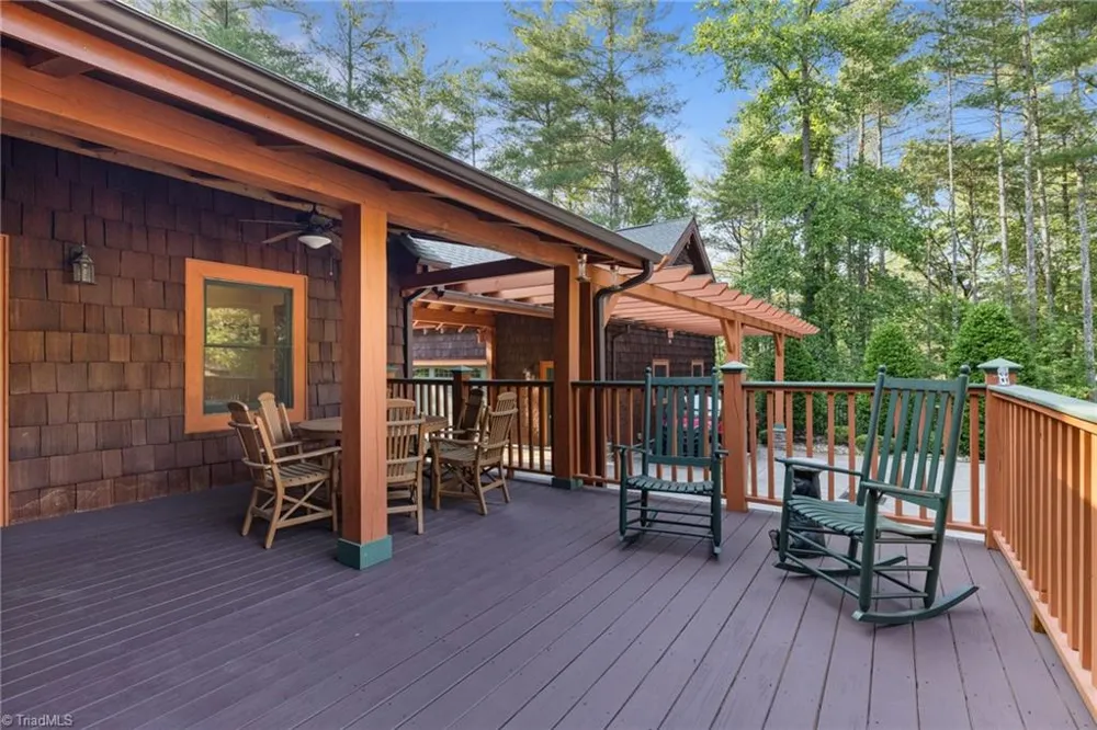 5626 Rocky Falls Lane Lenoir, NC 28645