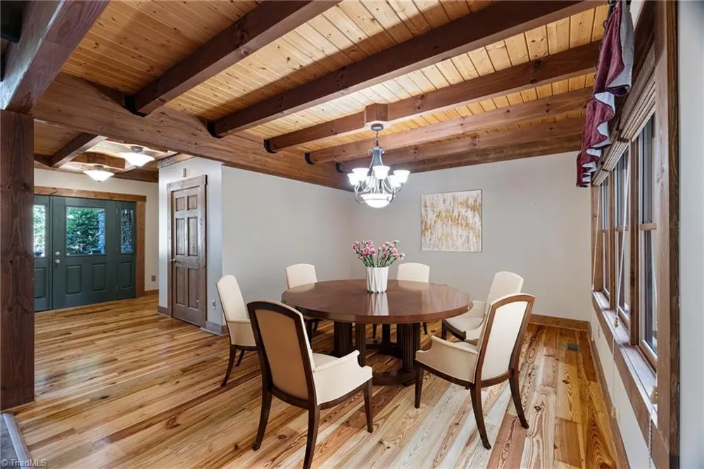 5626 Rocky Falls Lane Lenoir, NC 28645
