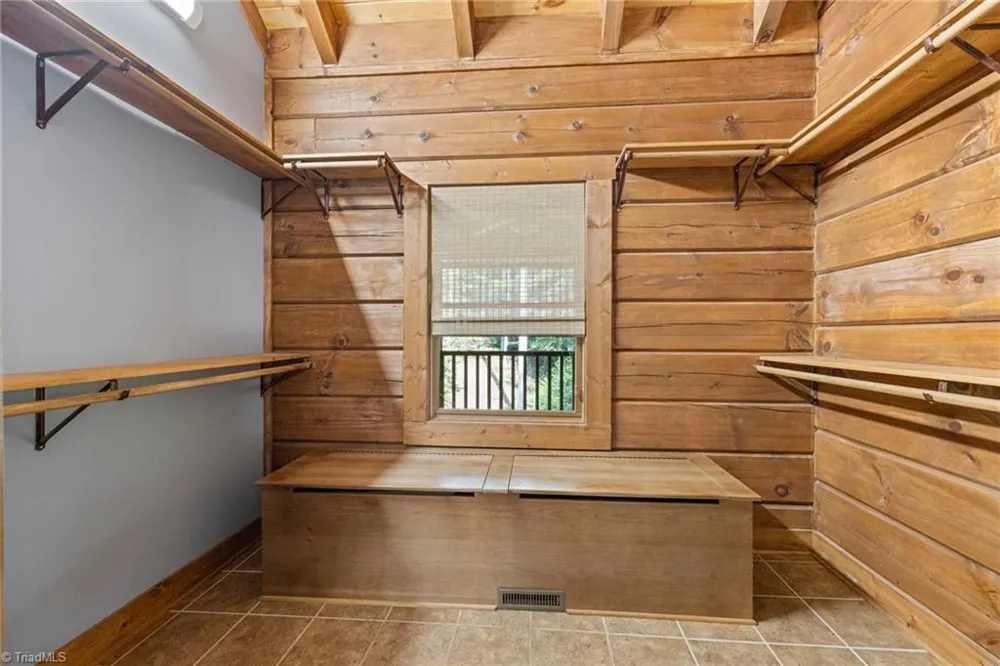 5626 Rocky Falls Lane Lenoir, NC 28645
