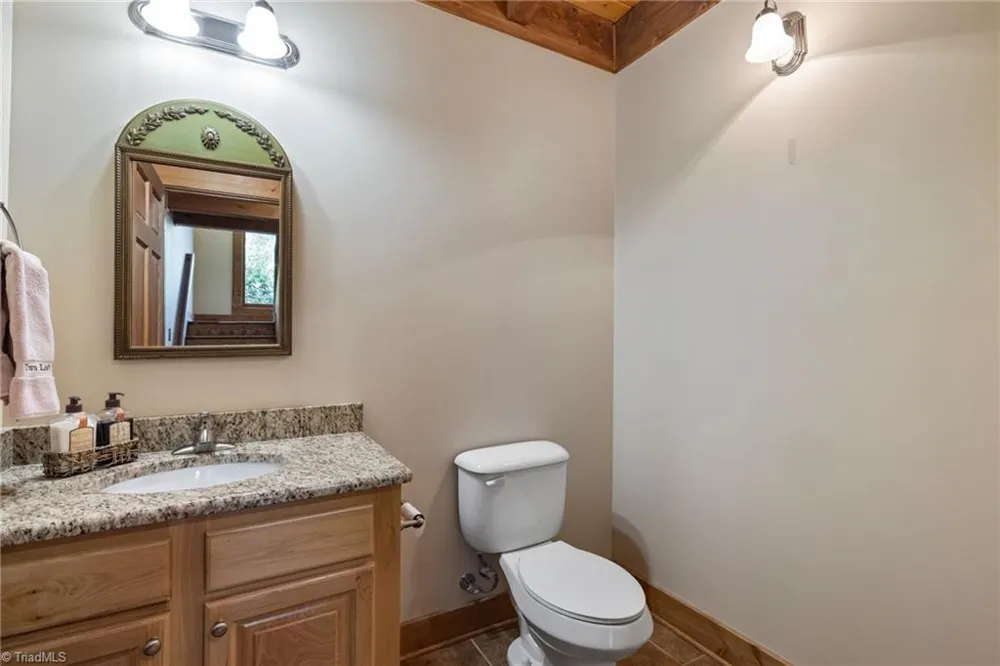 5626 Rocky Falls Lane Lenoir, NC 28645