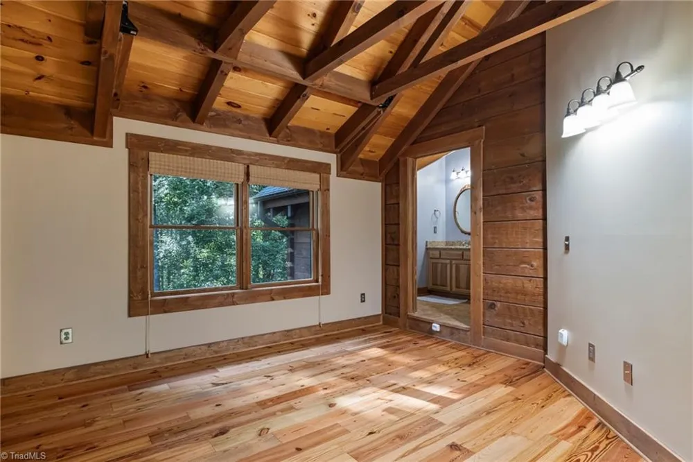 5626 Rocky Falls Lane Lenoir, NC 28645